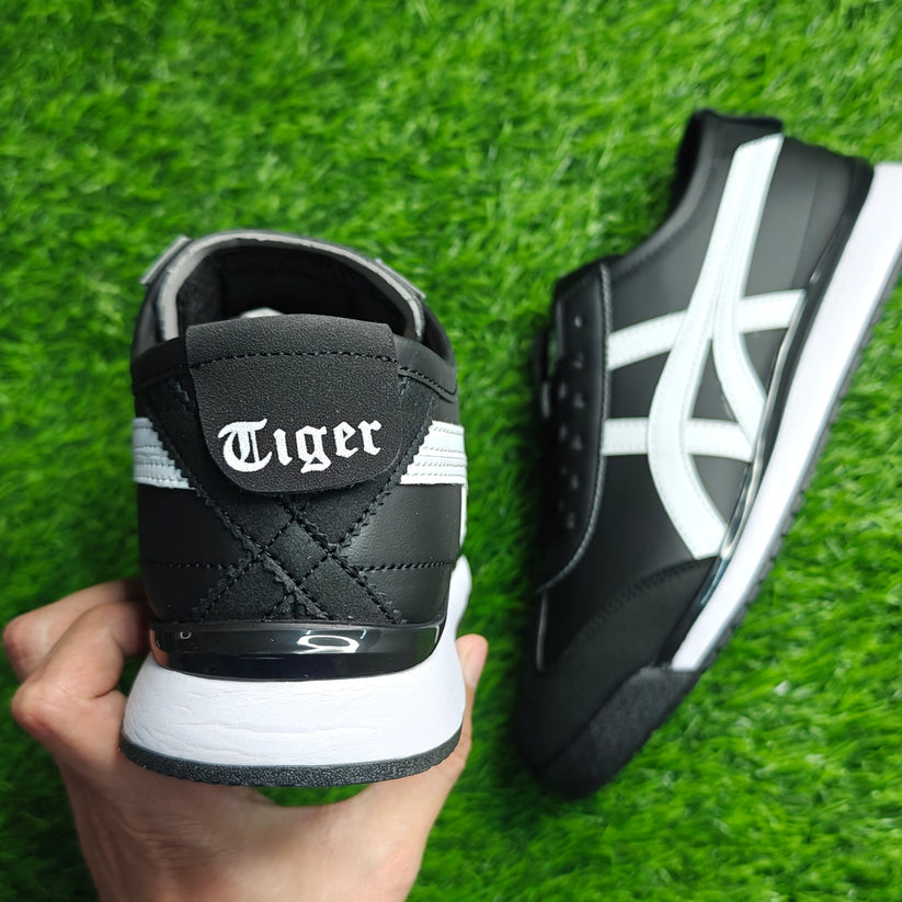 Tiger Black sneaker