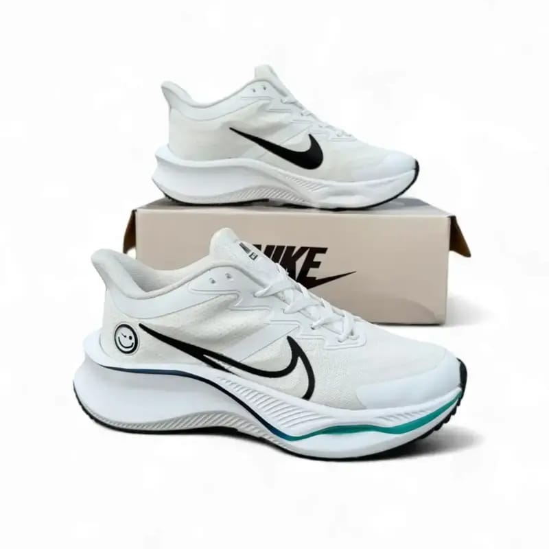 ZoomX Smiley White