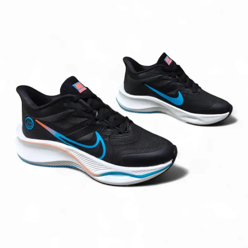 ZoomX Smiley black sky