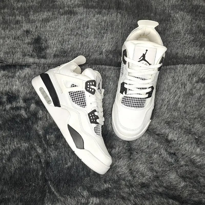 Jordan Retro 4 military black