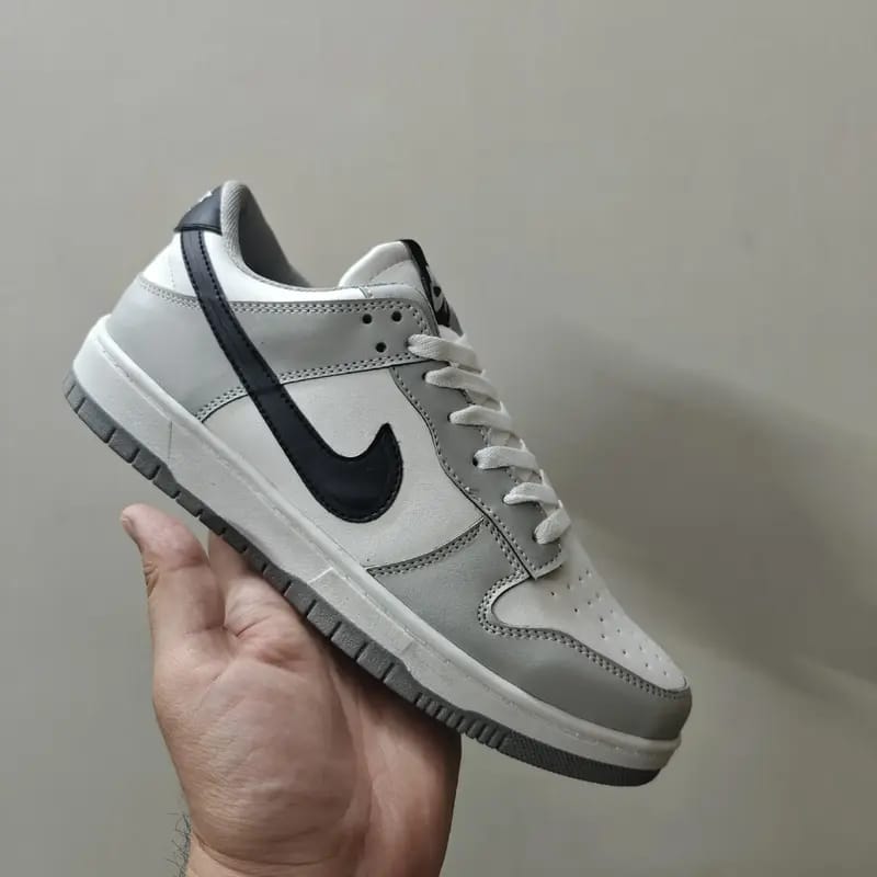 NIKE Dunk Grey Black