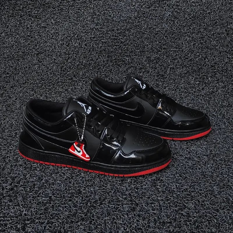 Jordan 1 Short patent Full Black Red